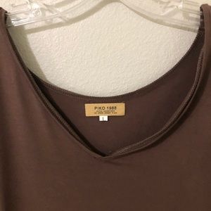 Piko V-neck brown tunic